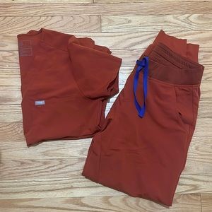 Figs auburn scrubs set Caterina top zamora joggers size m
